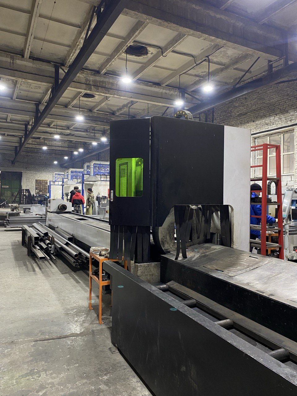 Лазерный труборез с ЧПУ